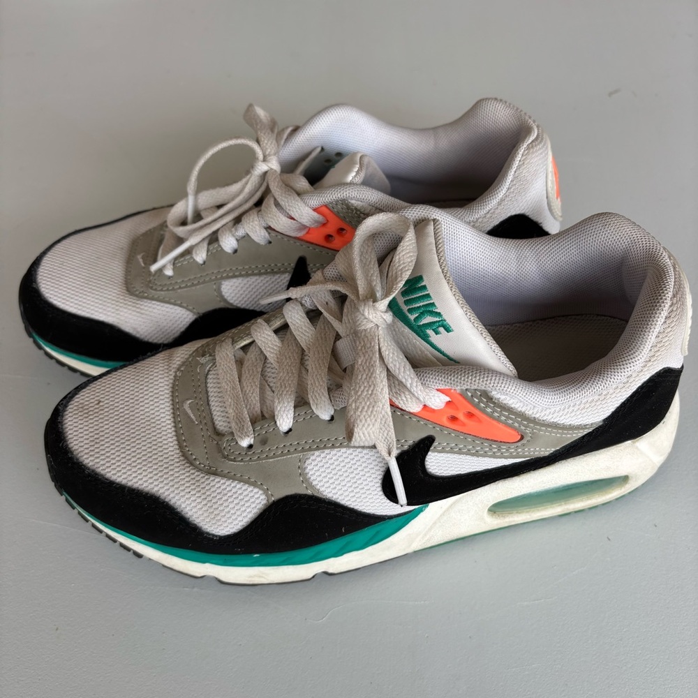 Nike Air Max Women's Sneakers Size 7.5